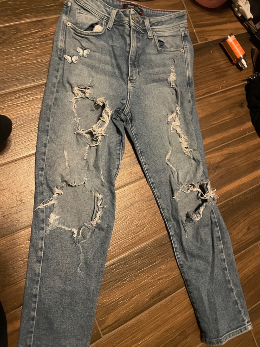 Women’s Straight Leg Ripped Jeans - Light Blue